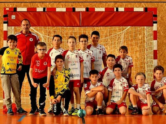 chateauneuf hand ball
